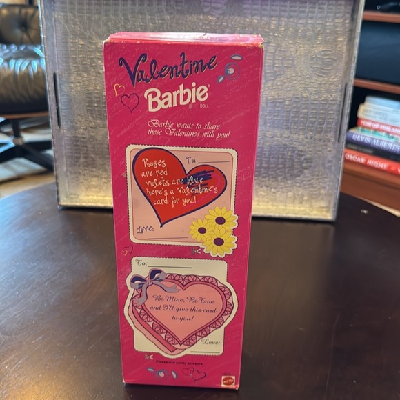 1997 Valentine Barbie - Picture 6 of 6